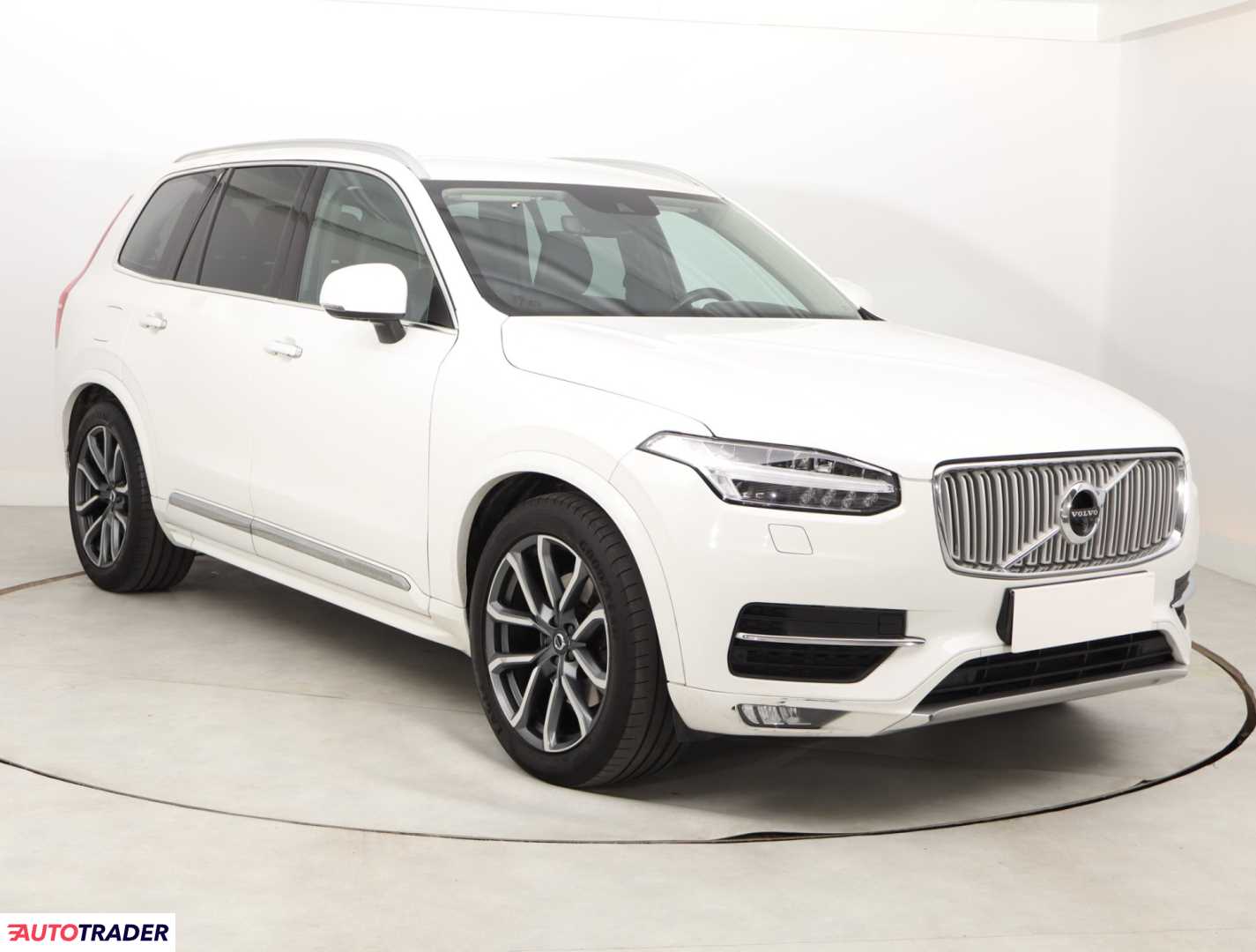 Volvo XC90 2018 2.0 231 KM