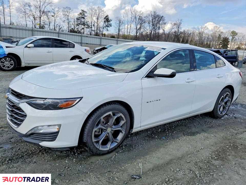 Chevrolet Malibu 2021 1