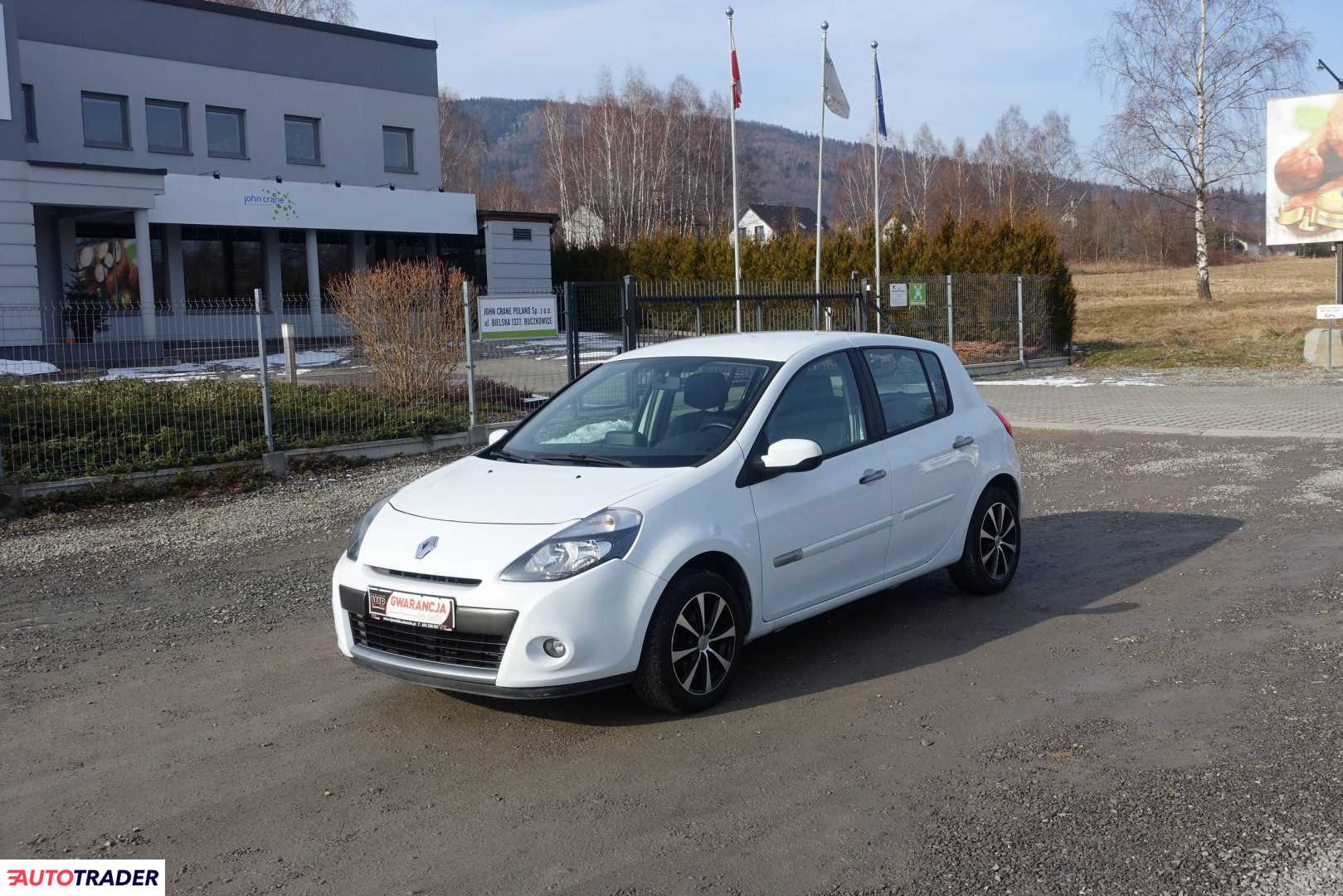 Renault Clio 2009 1.1 75 KM