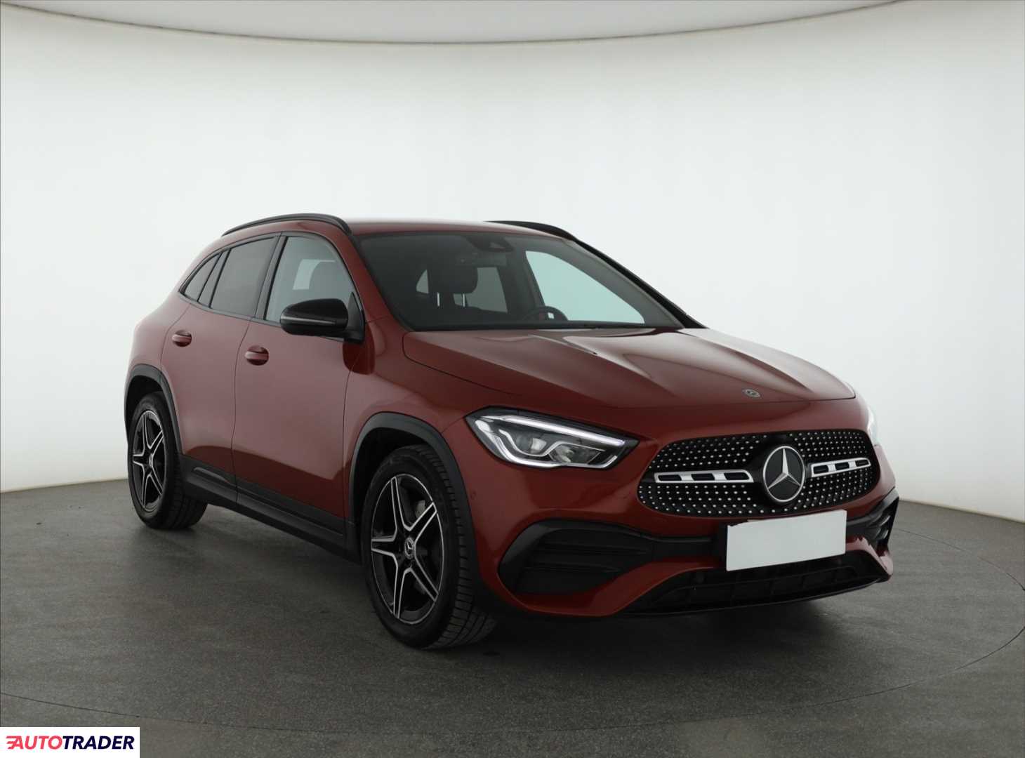 Mercedes G-klasa 2020 1.3 160 KM