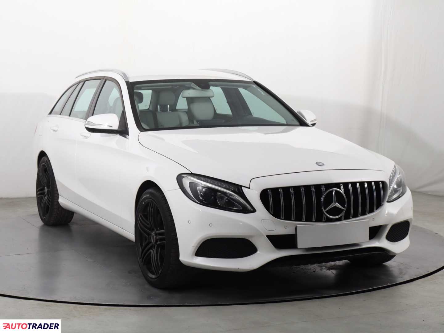 Mercedes C-klasa 2015 1.8 181 KM