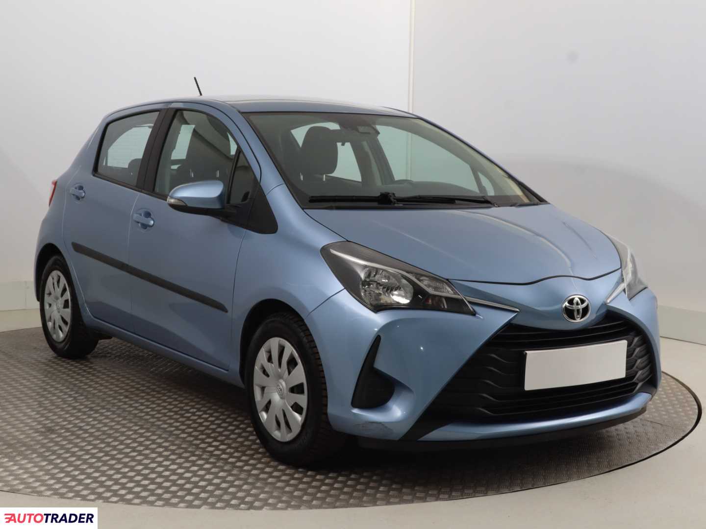 Toyota Yaris 2017 1.0 68 KM