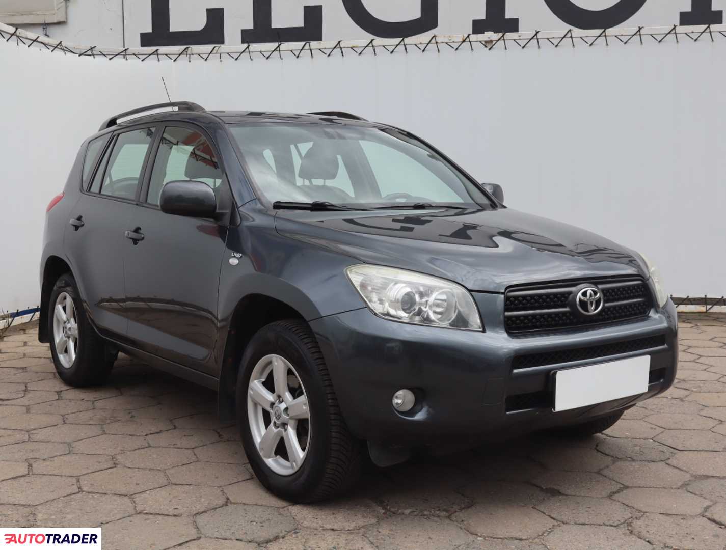 Toyota RAV 4 2007 2.2 134 KM