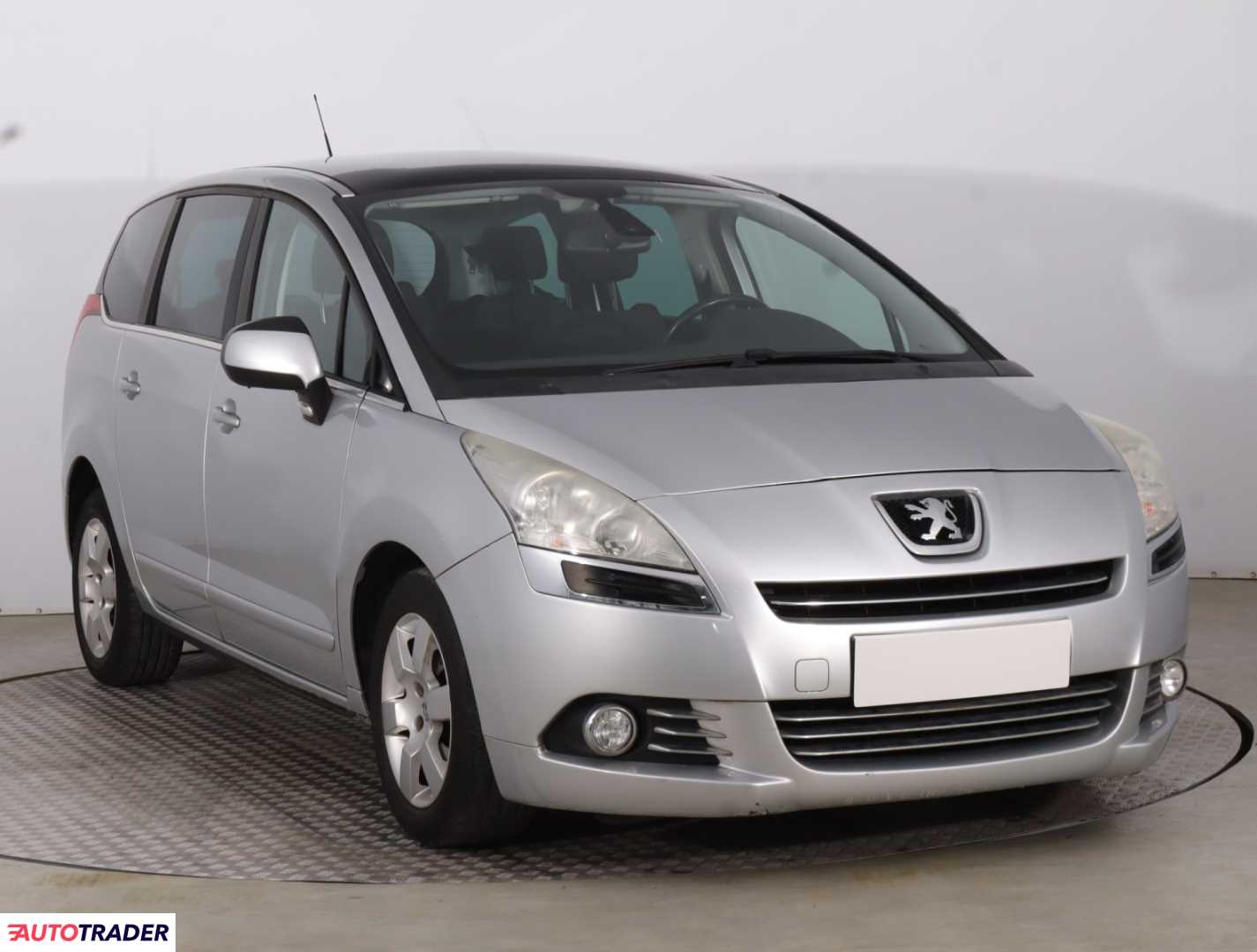 Peugeot 5008 2011 2.0 147 KM