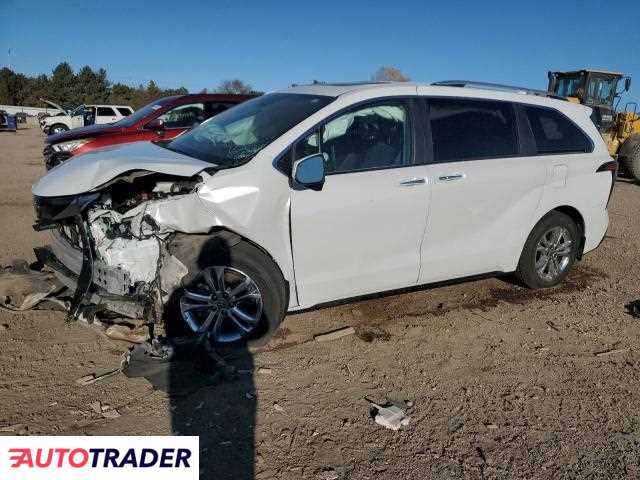 Toyota Sienna 2023 2