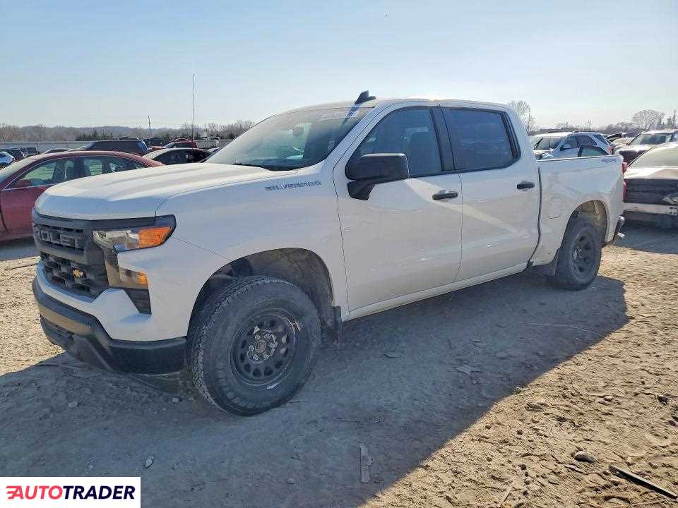 Chevrolet Silverado 2025 5