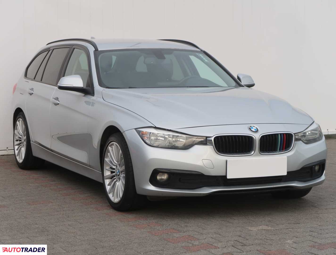 BMW 316 2.0 113 KM 2015r. (Piaseczno)