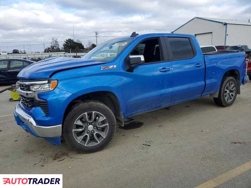 Chevrolet Silverado 2025 5