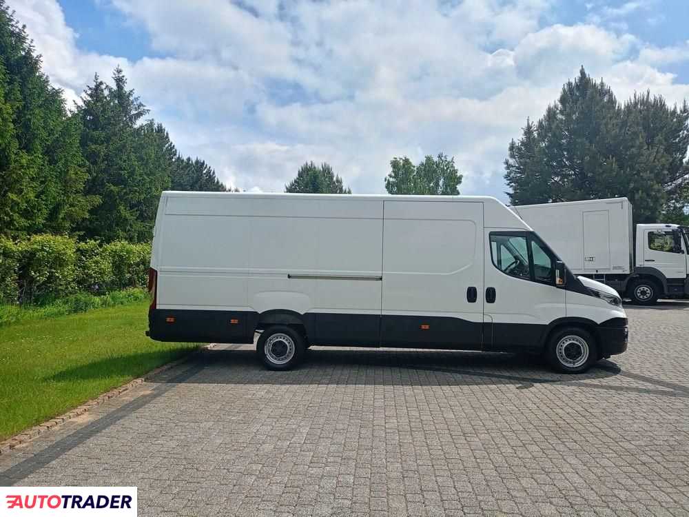 Iveco Daily 2019 2.3 Iveco Daily 2019 2.3