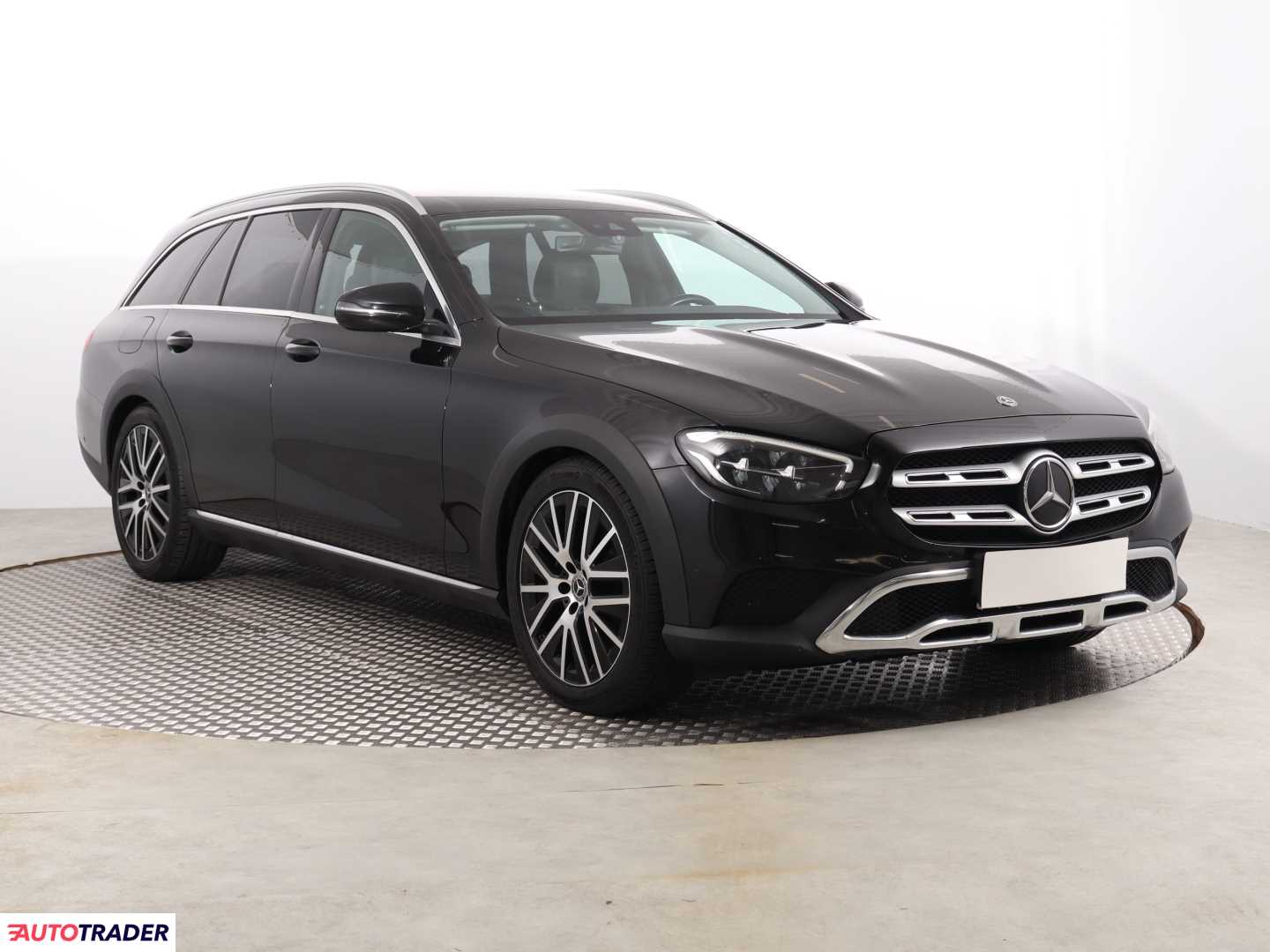 Mercedes E-klasa 2021 2.0 191 KM