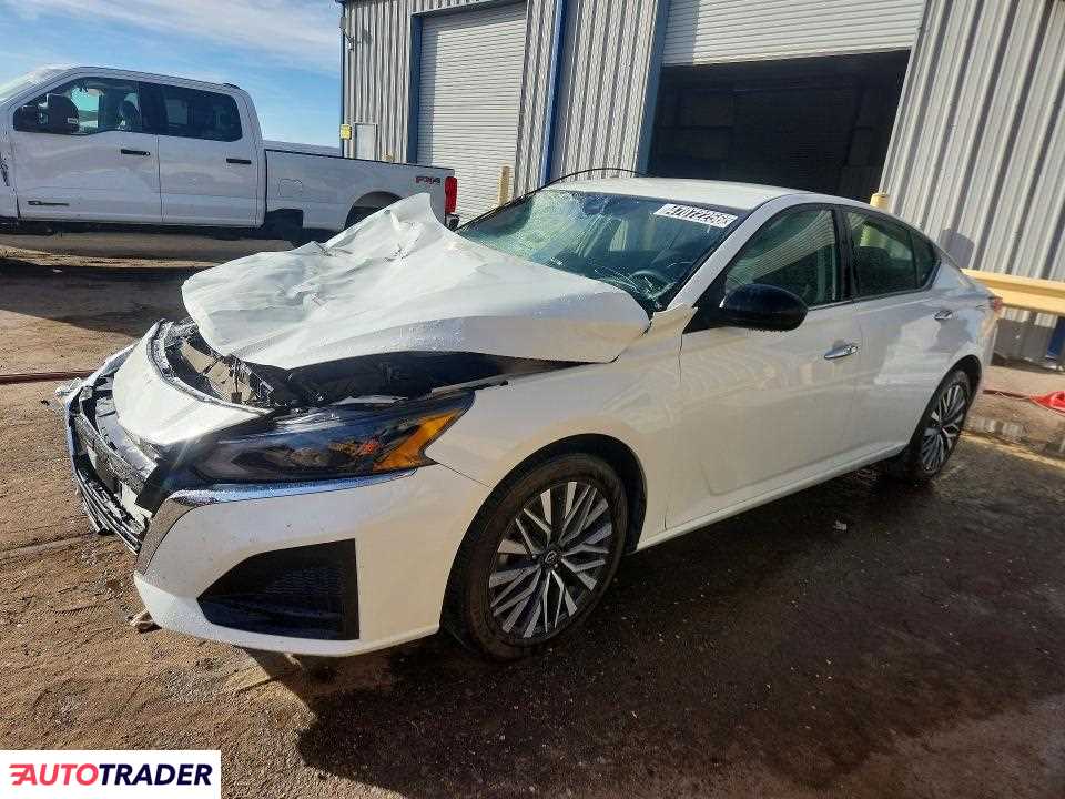 Nissan Altima 2025 2