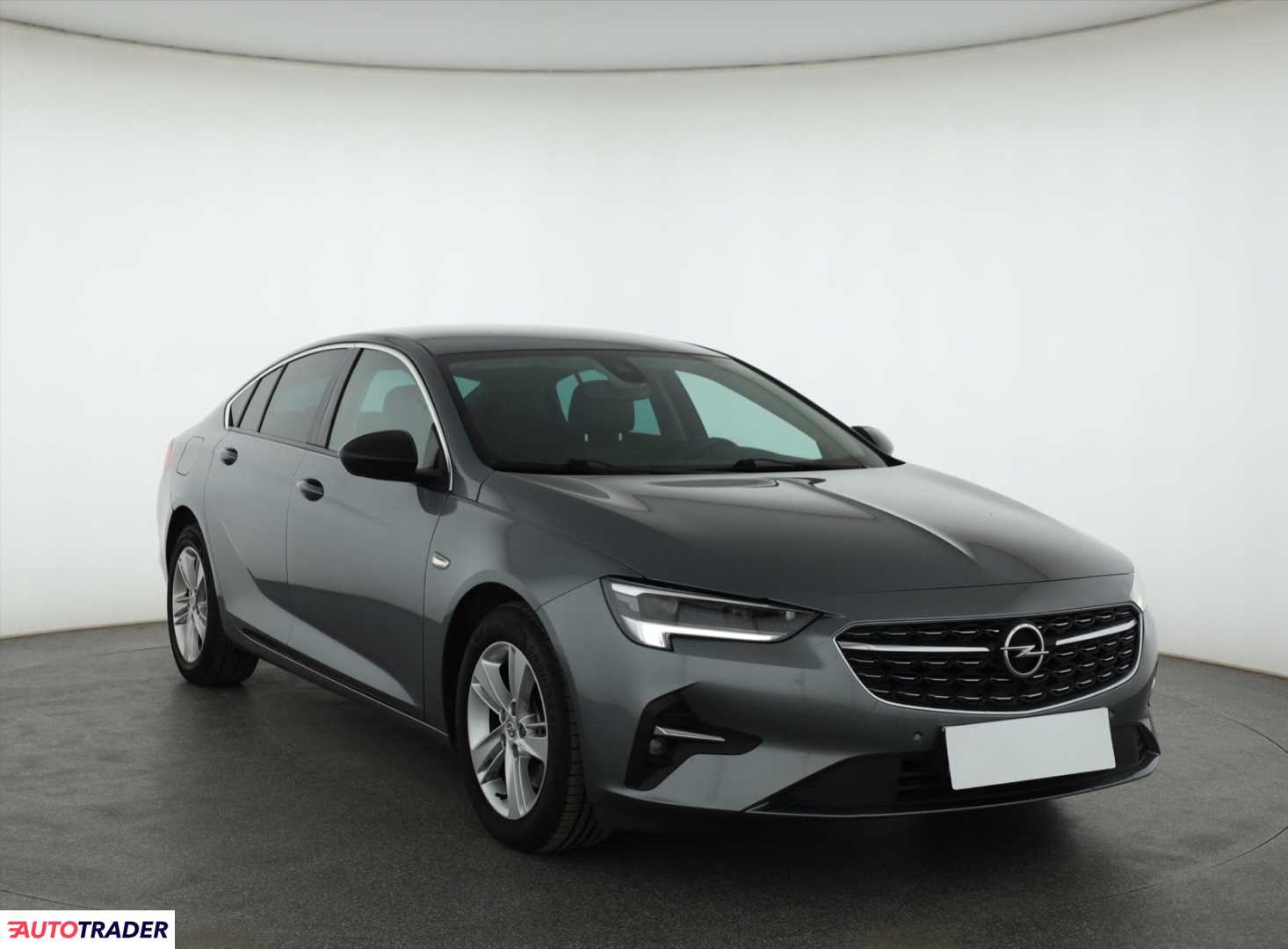 Opel Insignia 2020 1.5 120 KM