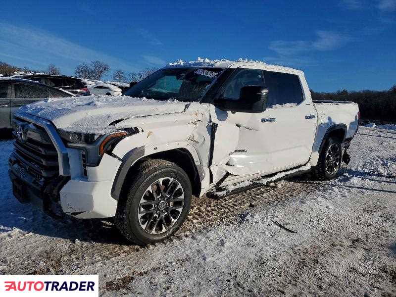 Toyota Tundra 2023 3