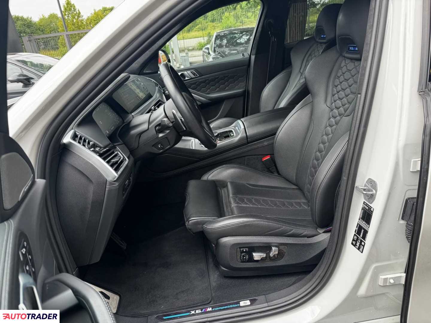 BMW X6 2023 4.4 459 KM