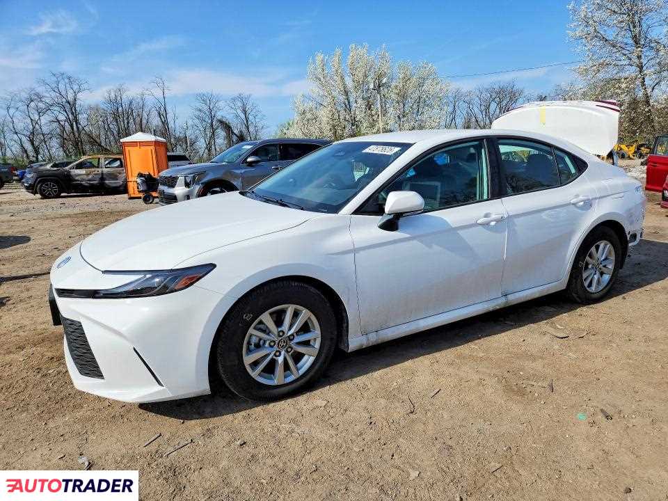 Toyota Camry 2025 2