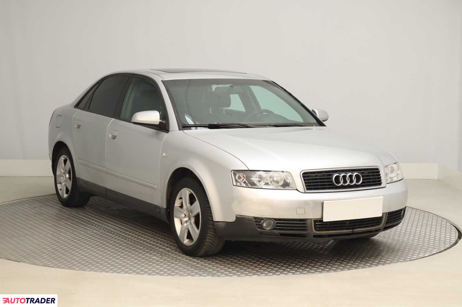 Audi A4 2002 1.6 100 KM