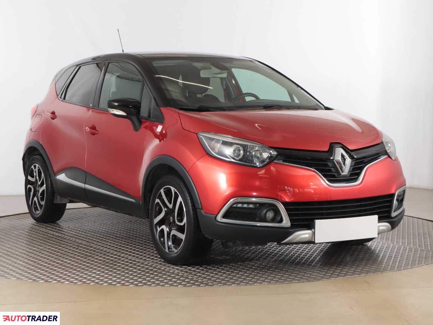 Renault Captur 1.2 118 KM 2014r. (Piaseczno)