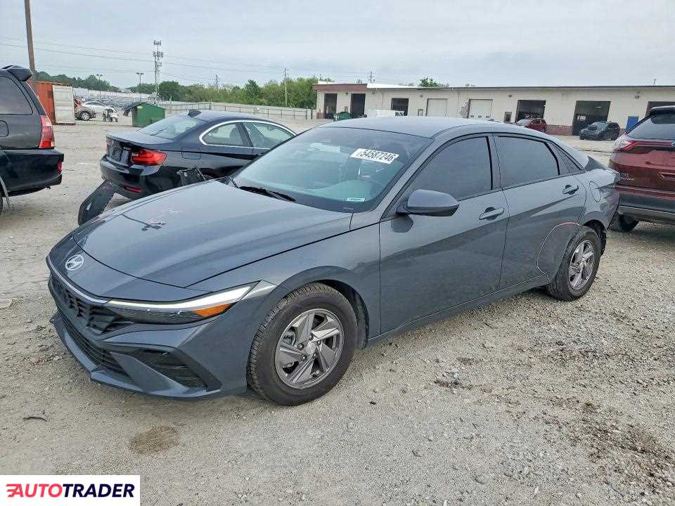 Hyundai Elantra 2025 2