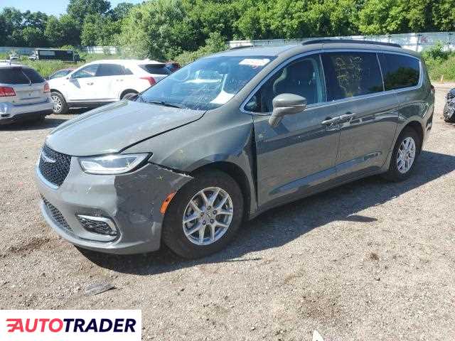 Chrysler Pacifica 2022 3