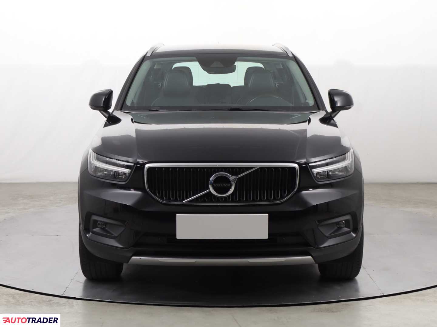 Volvo XC40 2019 2.0 147 KM