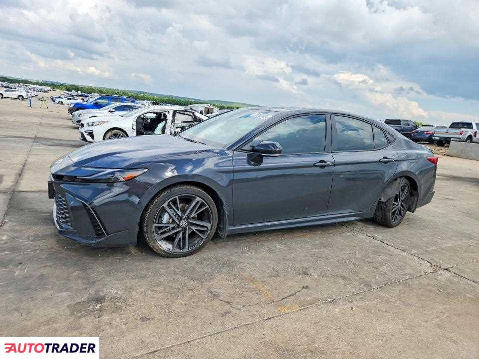 Toyota Camry 2025 2
