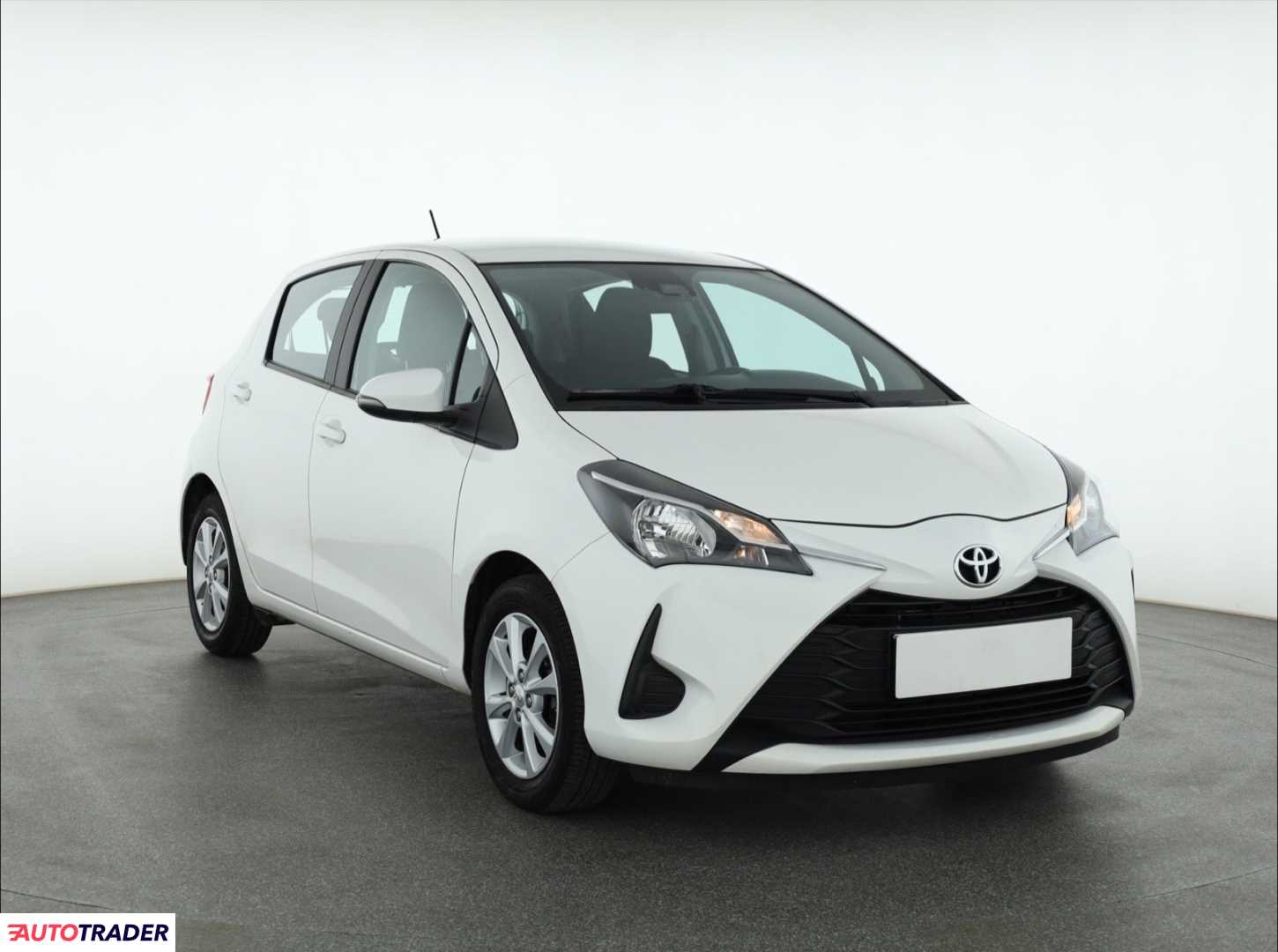 Toyota Yaris 2020 1.0 71 KM