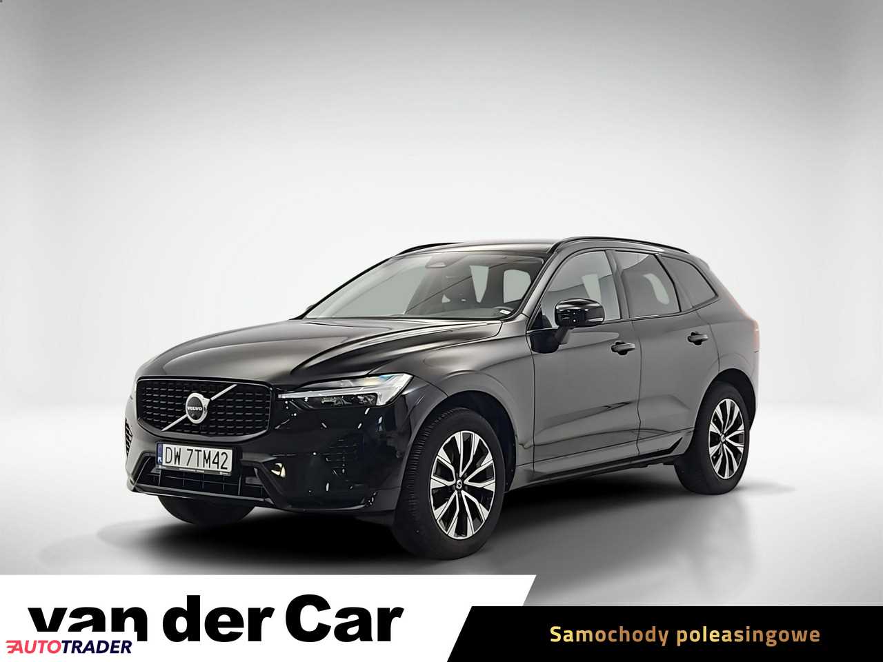 Volvo XC60 2022 2.0 197 KM