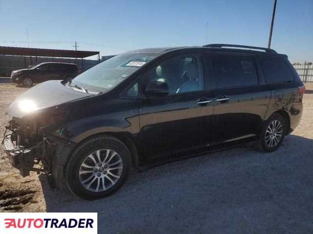 Toyota Sienna 3.0 benzyna 2019r. (ANDREWS)