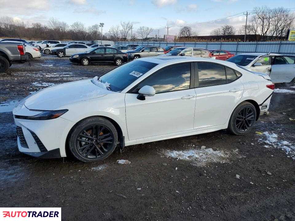 Toyota Camry 2025 2