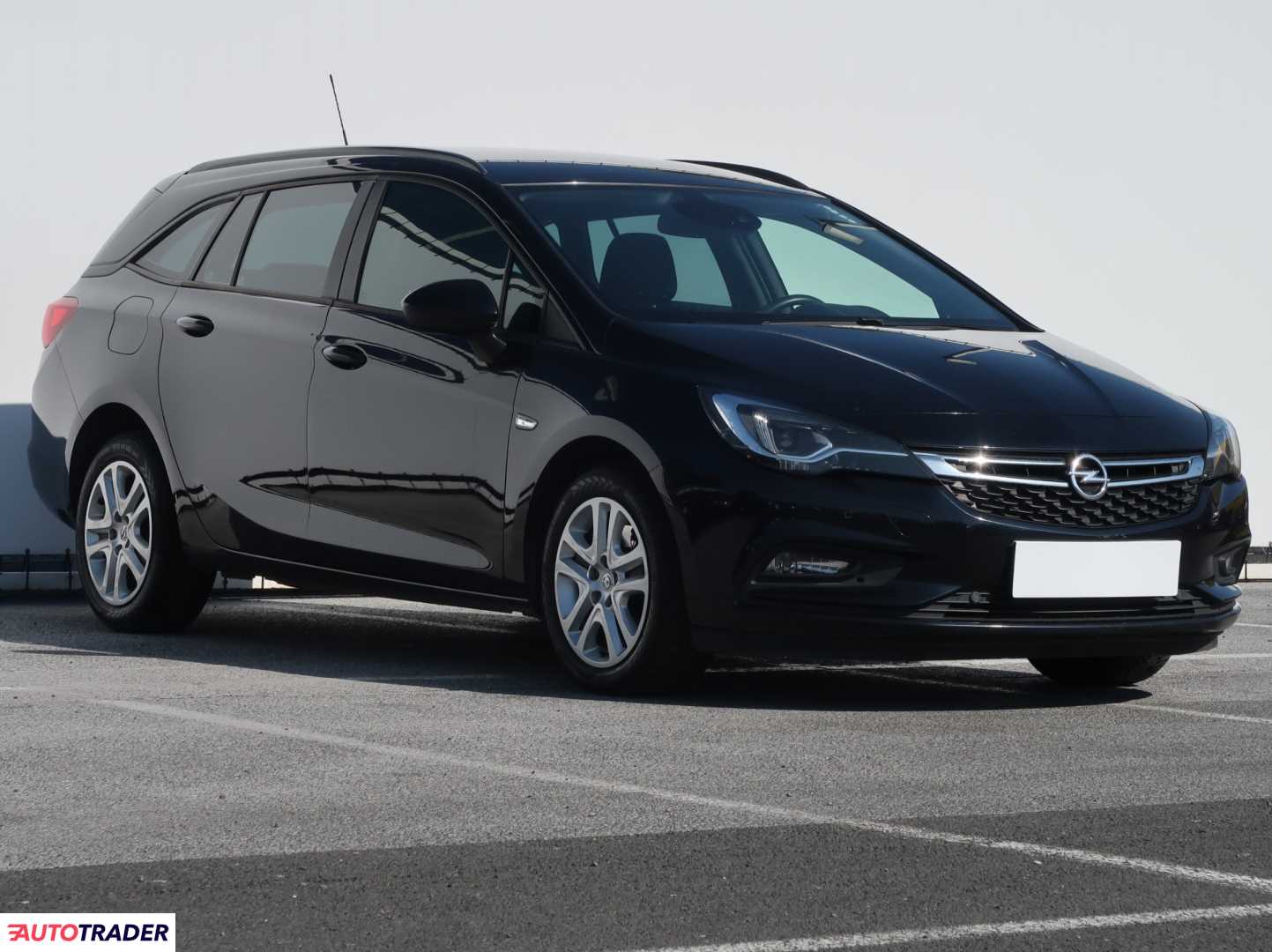 Opel Astra 2018 1.6 134 KM