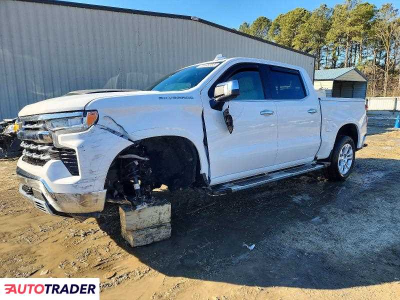 Chevrolet Silverado 2022 5