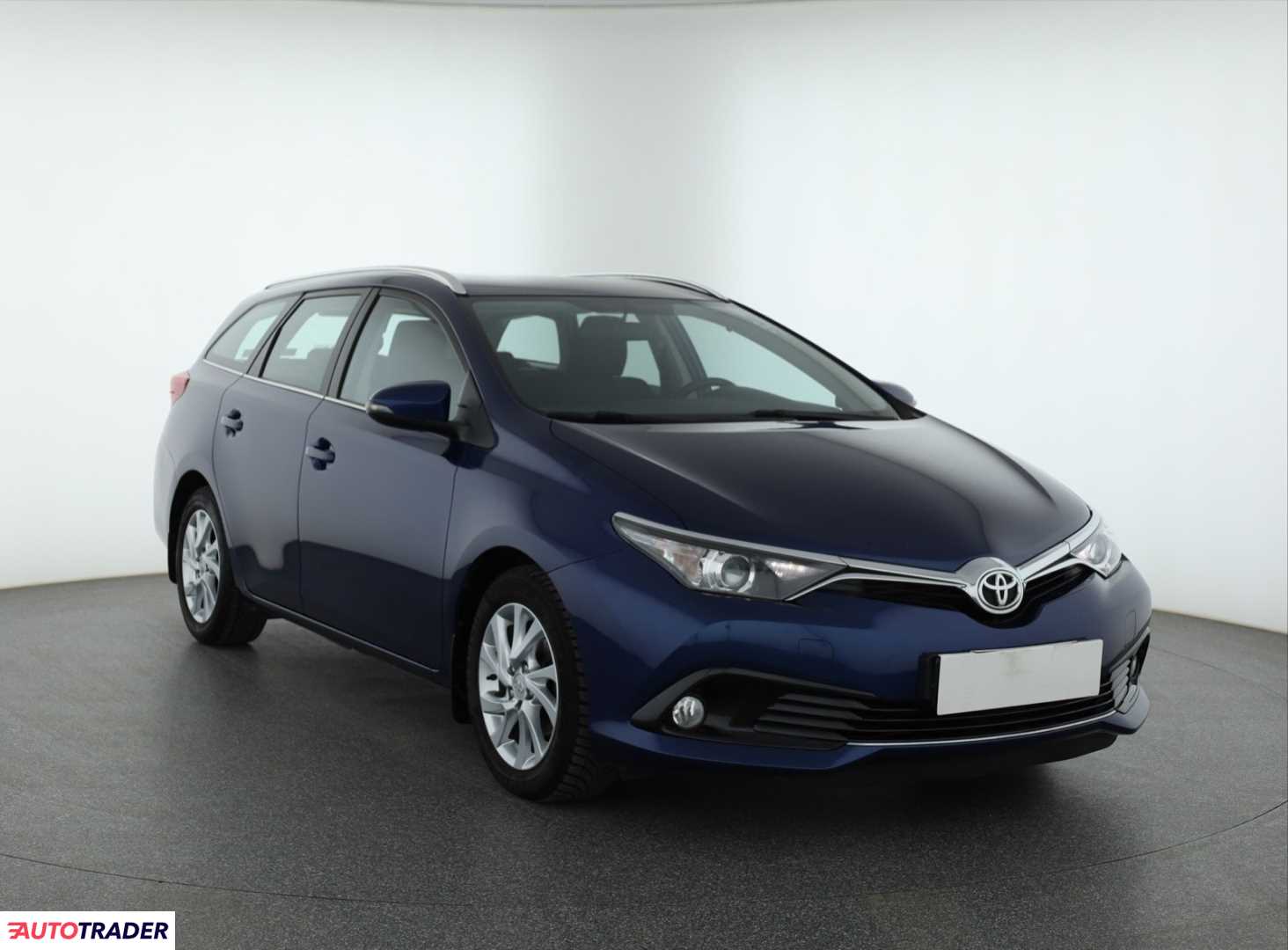 Toyota Auris 2015 1.6 109 KM