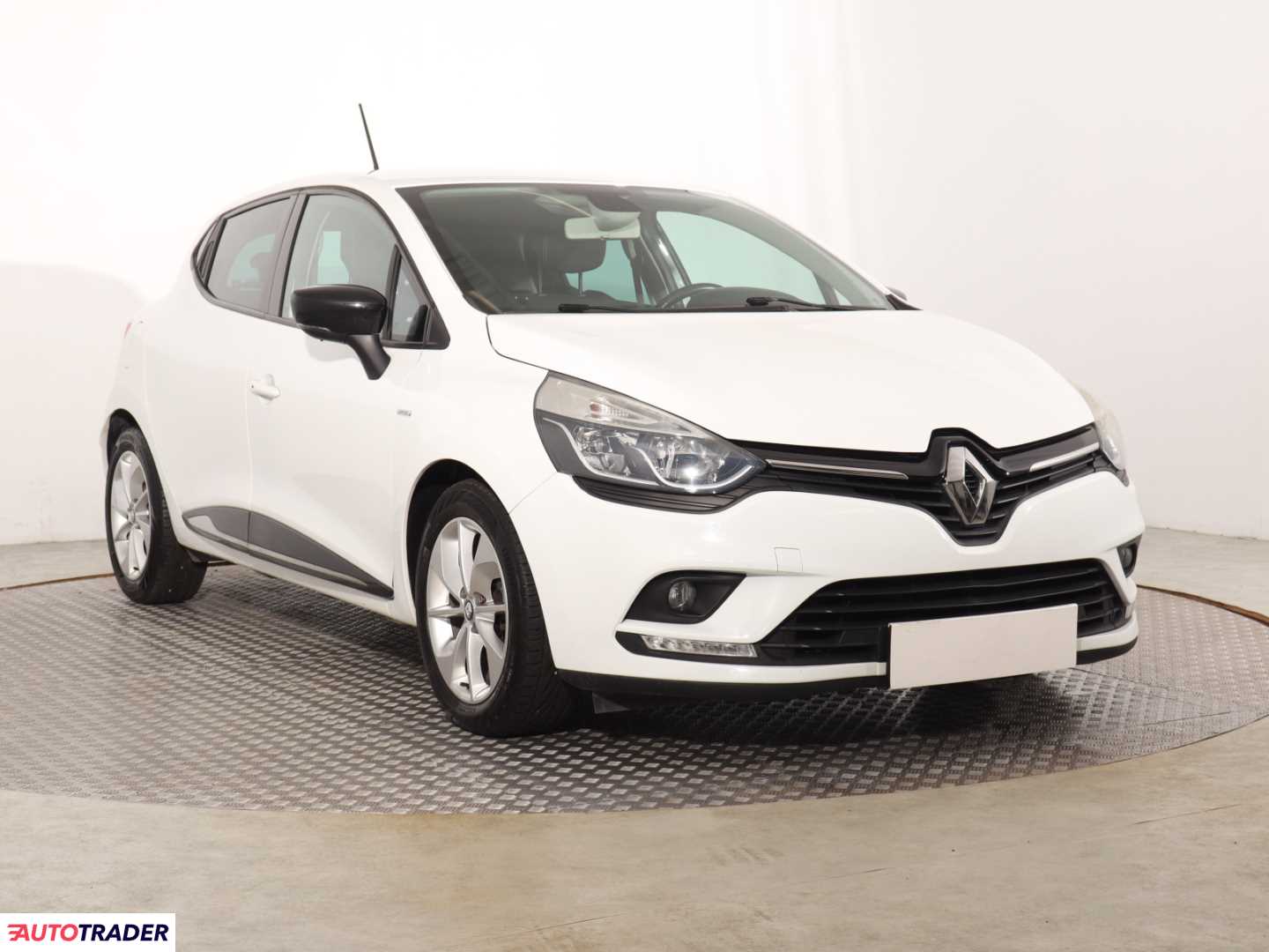 Renault Clio 2016 0.9 88 KM