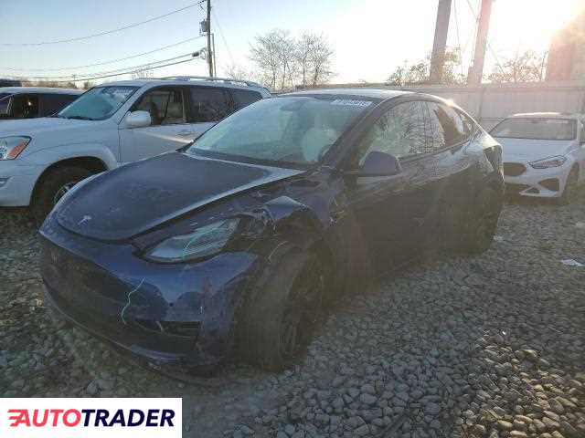 Tesla Model Y 2022