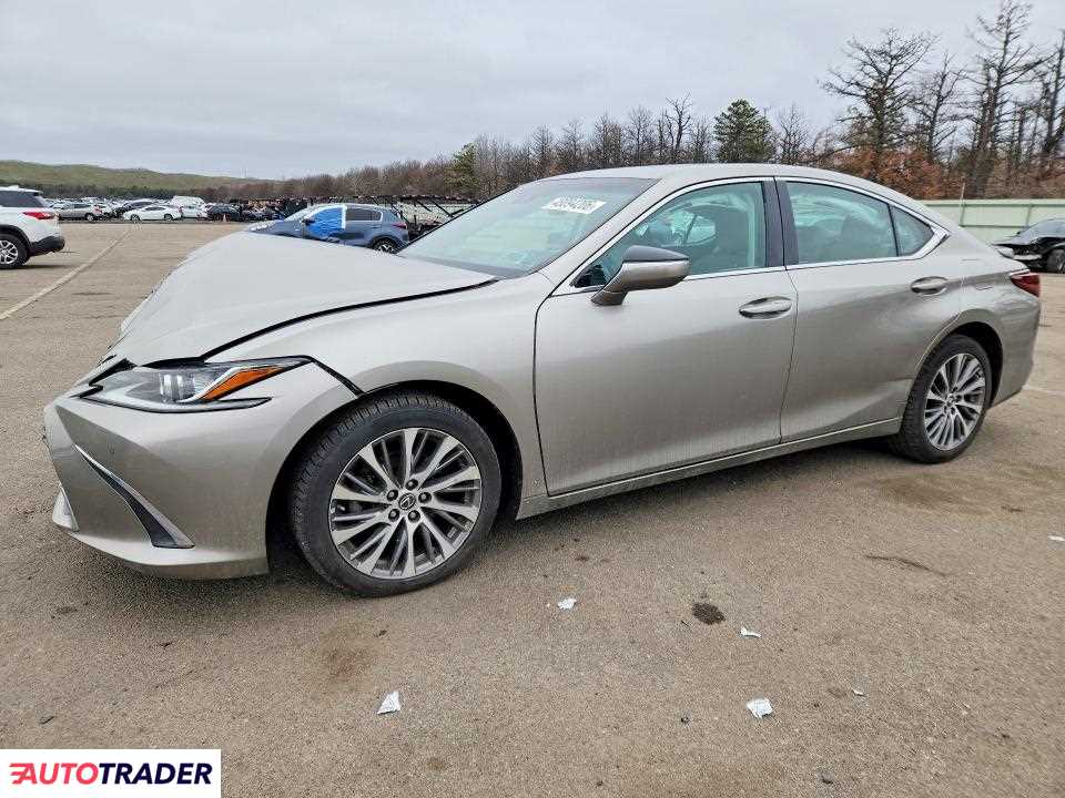 Lexus ES 2020 3