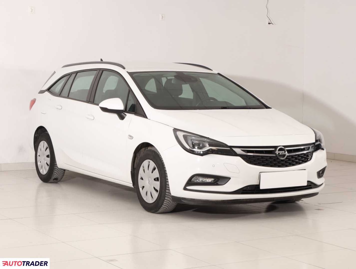 Opel Astra 2018 1.6 108 KM