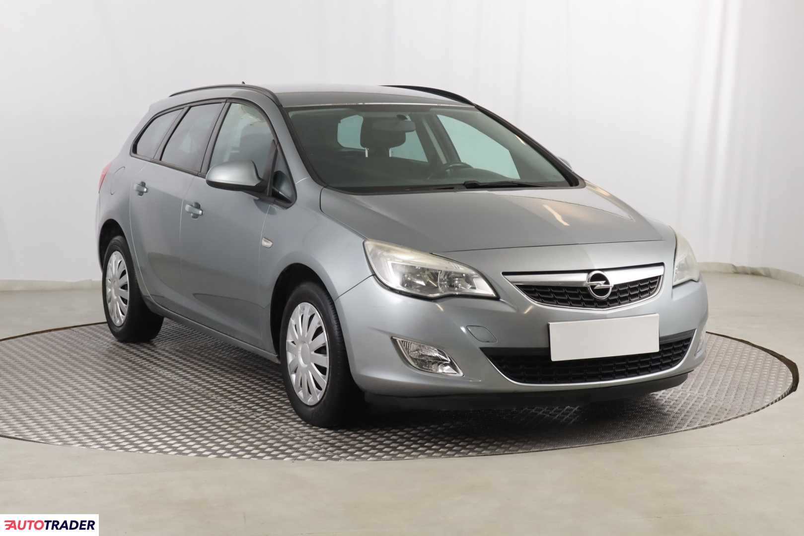 Opel Astra 2011 1.7 108 KM Opel Astra 2011 1.7 108 KM