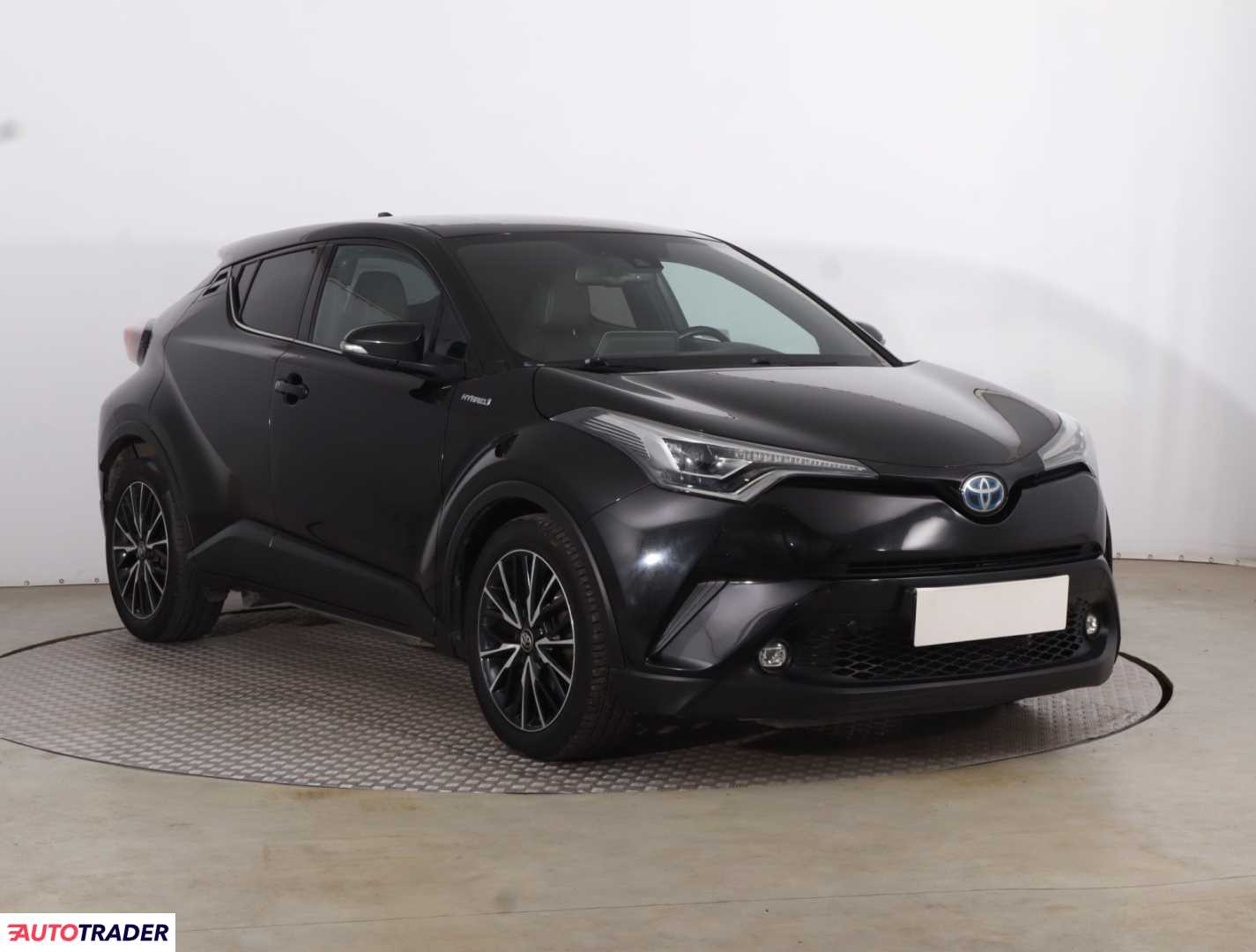 Toyota C-HR 2018 1.8 120 KM