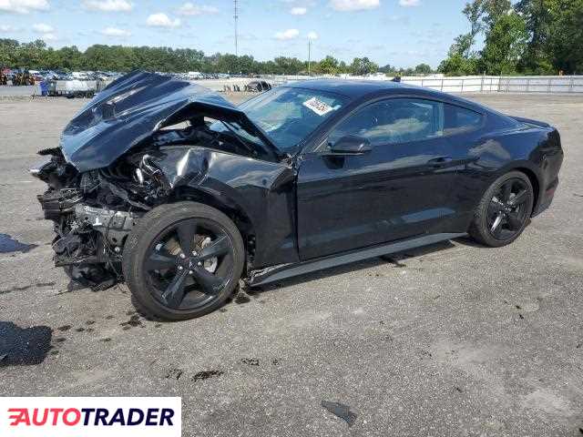 Ford Mustang 2.0 benzyna 2022r. (DUNN)