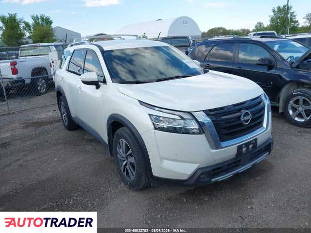 Nissan Pathfinder 2023 3