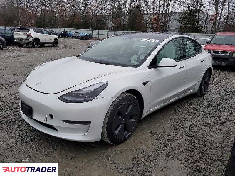 Tesla Model 3 2023