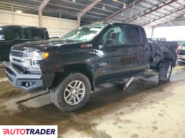 Chevrolet Silverado 5.0 benzyna 2019r. (Greenwell springs)