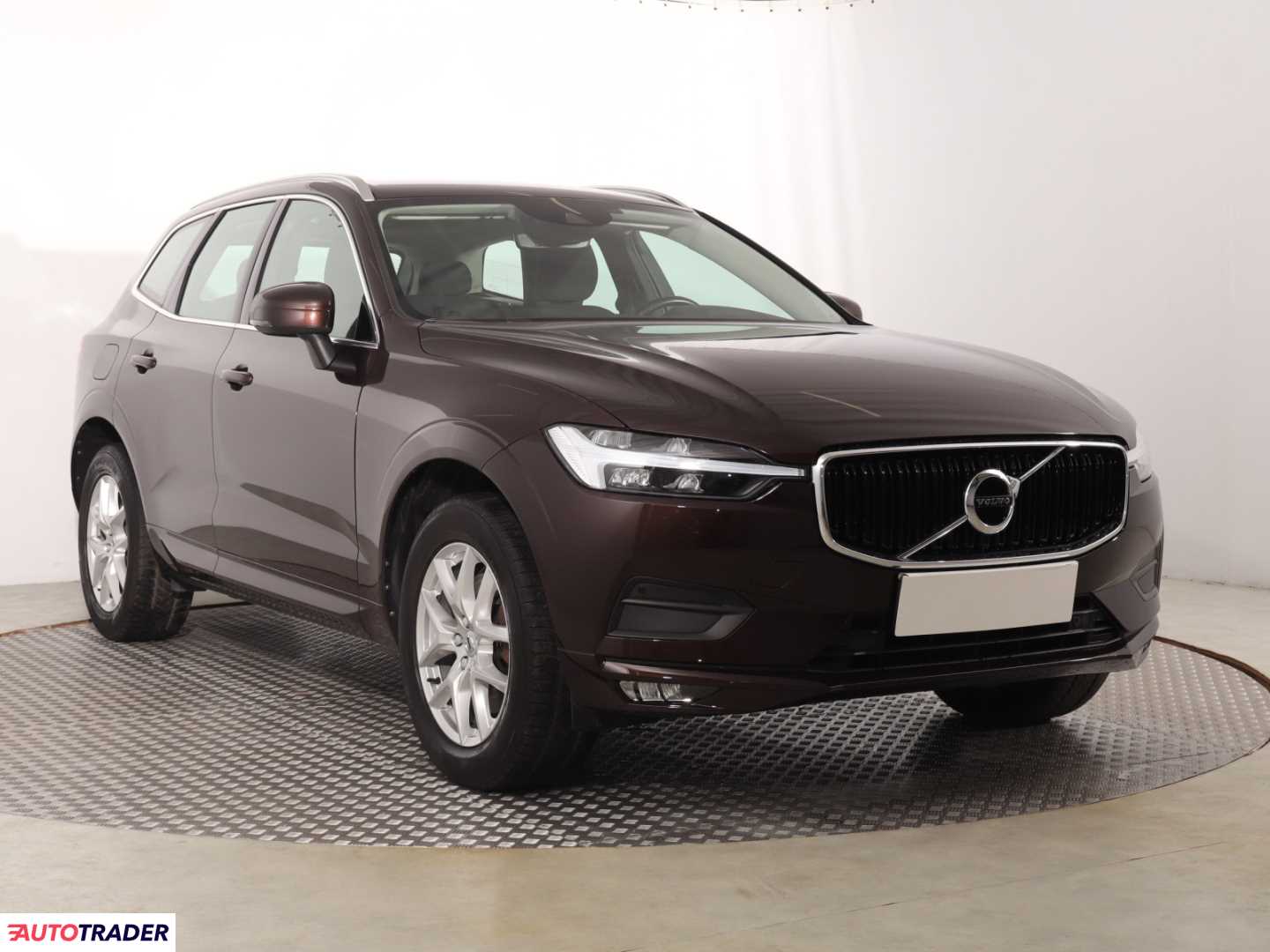 Volvo XC60 2021 2.0 194 KM