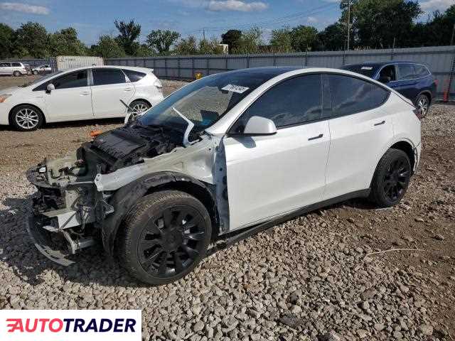 Tesla Model Y 2023 Tesla Model Y 2023