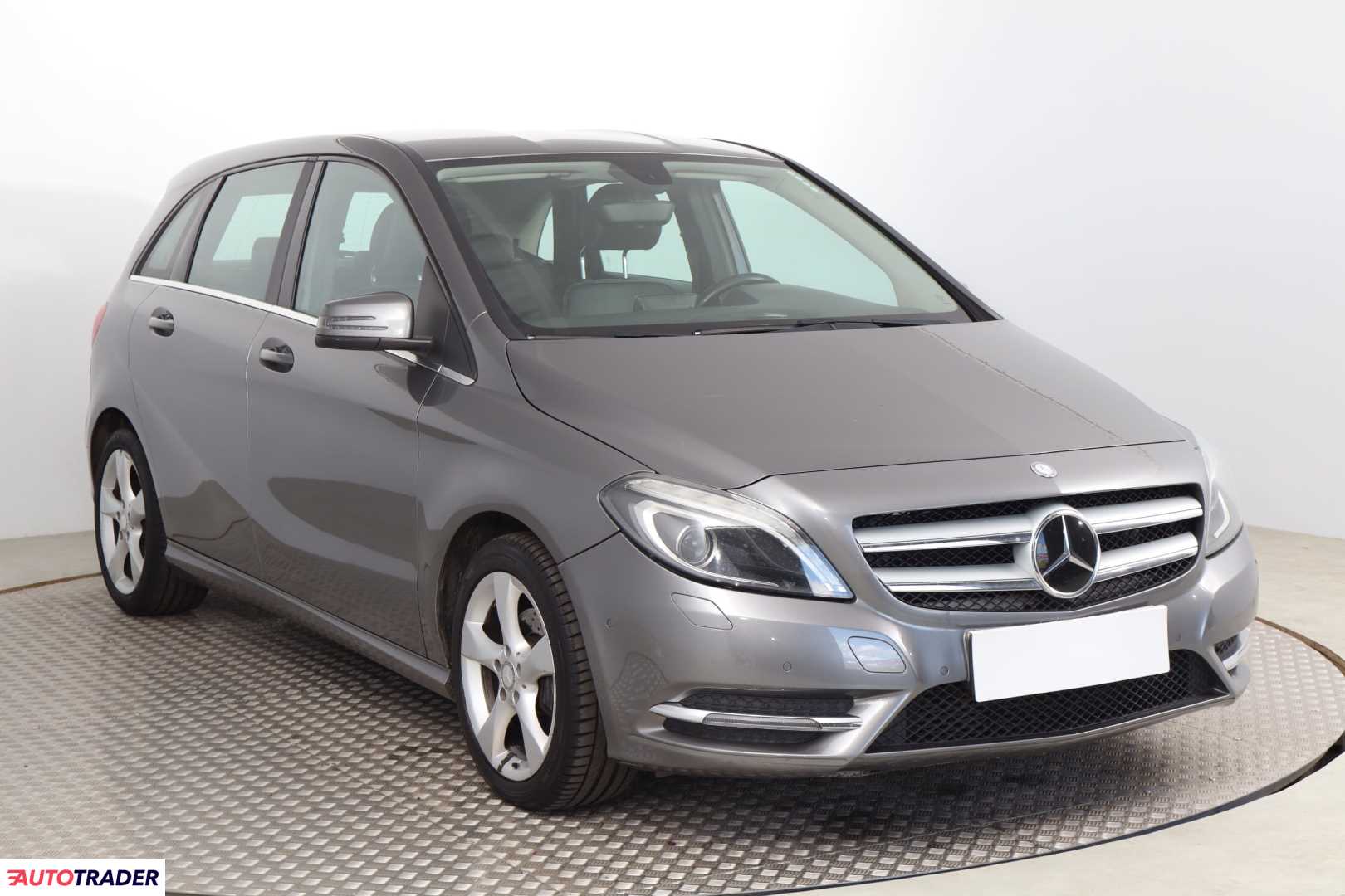 Mercedes B-klasa 2014 1.5 107 KM