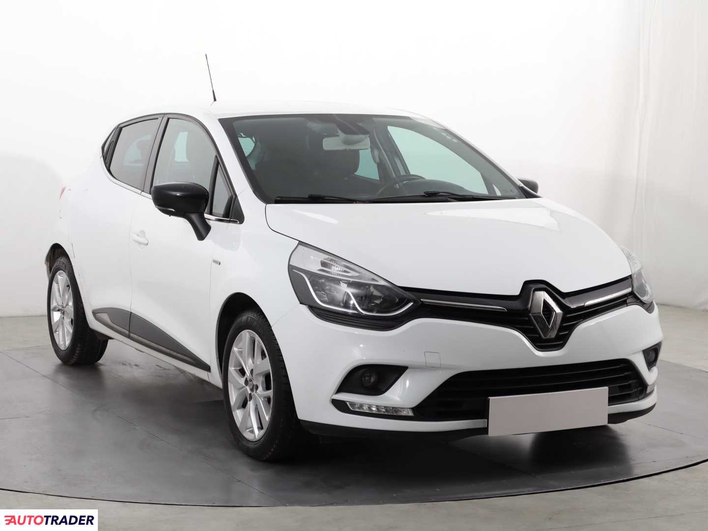 Renault Clio 0.9 88 KM 2018r. (Piaseczno)