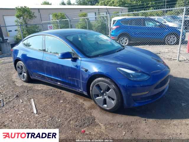 Tesla Model 3 2022
