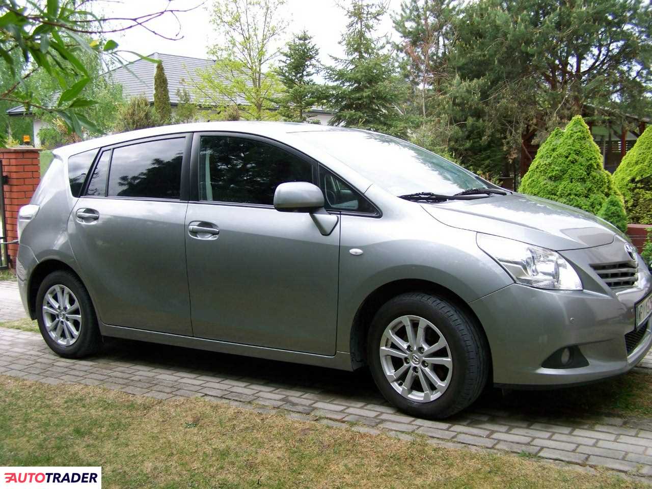 Toyota Verso 2011 1.8 147 KM