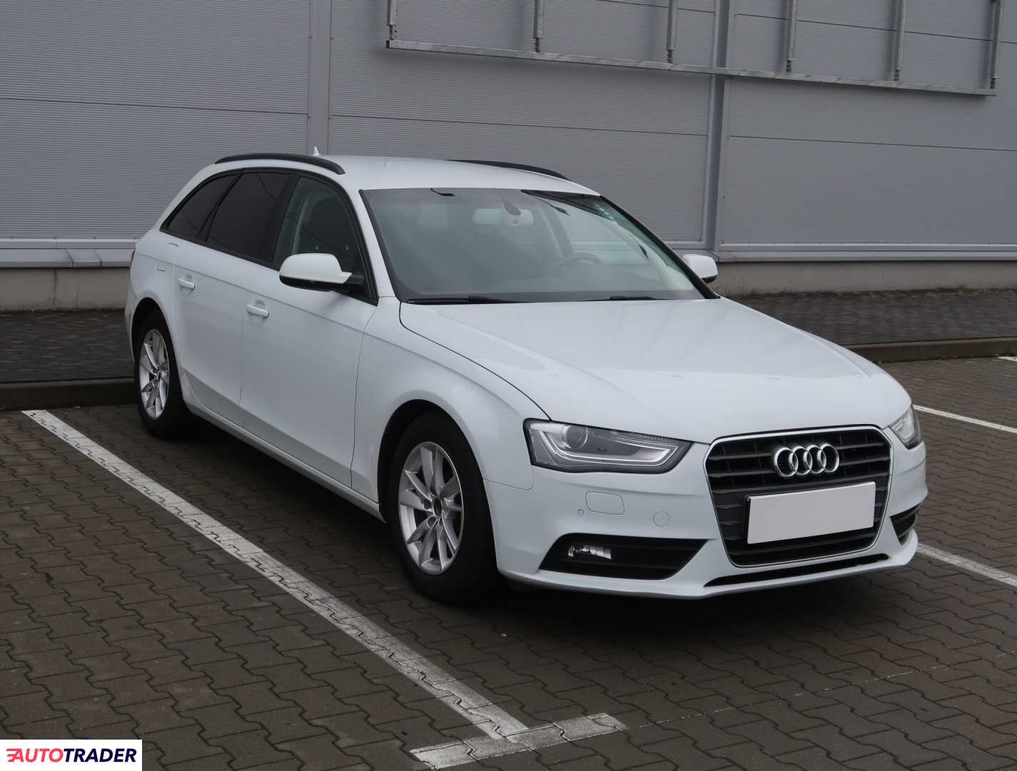 Audi A4 2.0 134 KM 2013r. (Piaseczno)