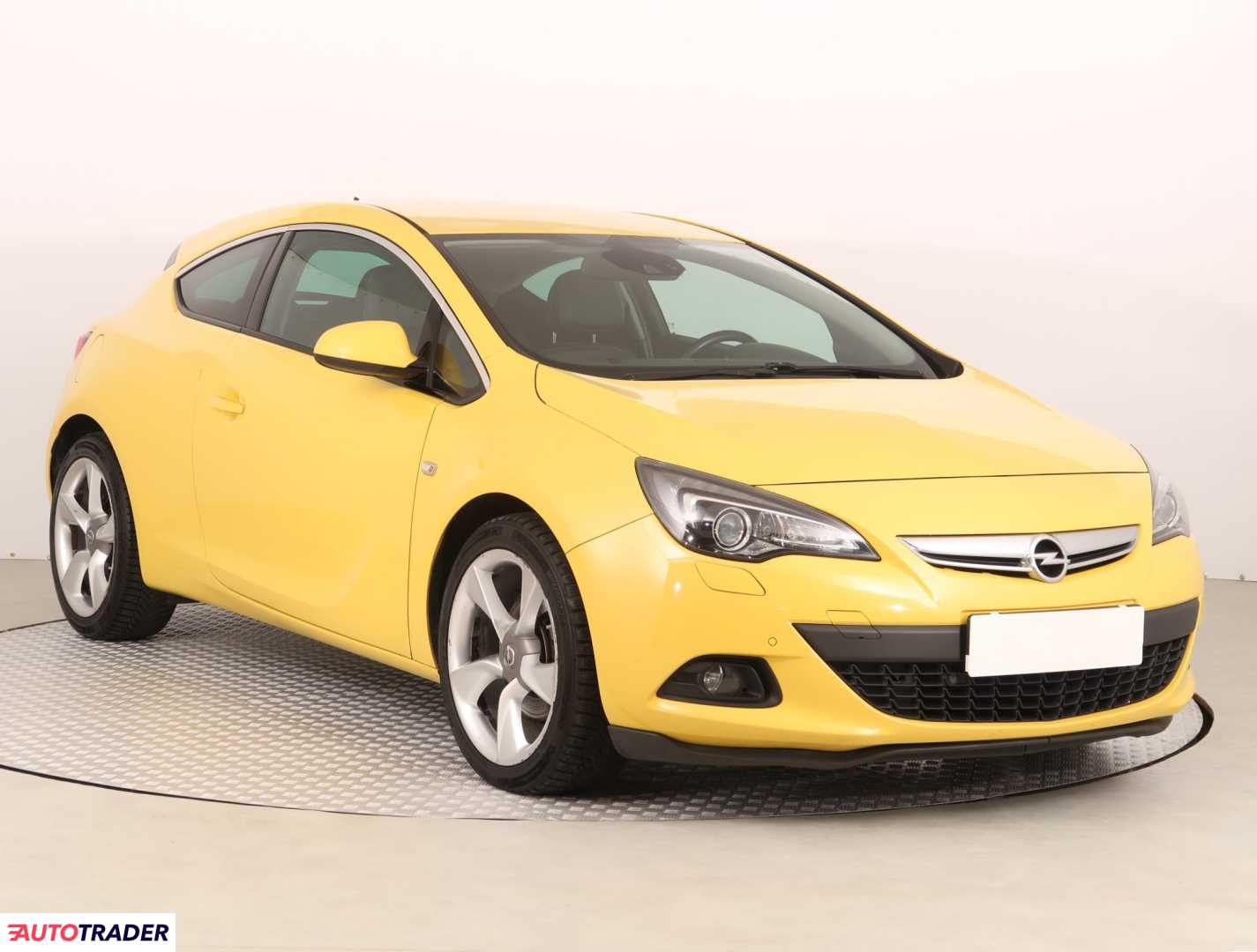 Opel Astra 2011 1.6 177 KM